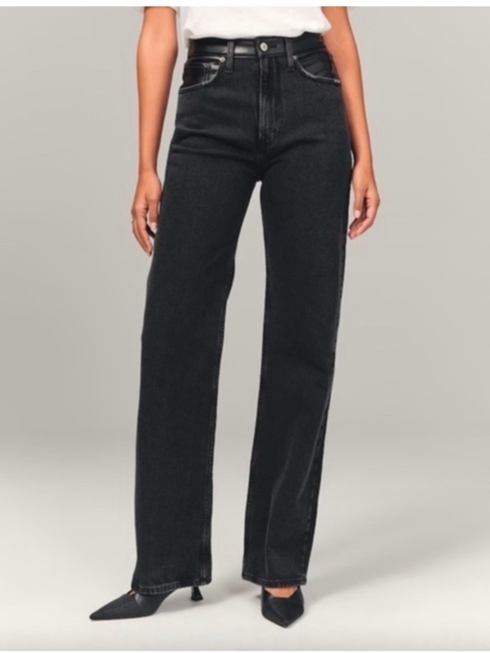 Abercrombie & Fitch The 90’s Straight Ultra High Rise Mixed Fabric Jeans 10